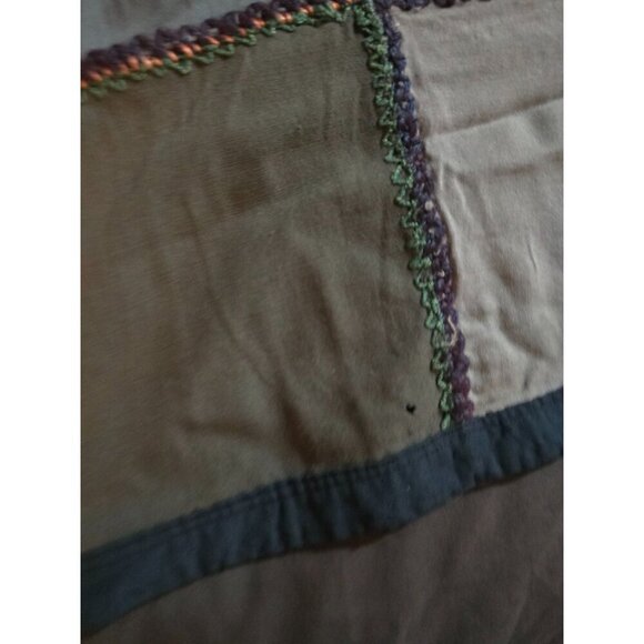Vintage Handmade Patchwork Throw Blanket Reading Blanket Grannycore - Picture 4 of 12